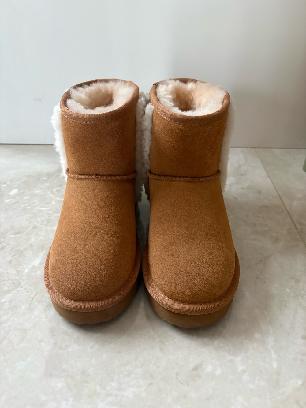 UGG Short Suede Shearling Boots in Chestnut with Cream Trim - Picture 2 of 4